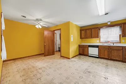 950 Blue Jay Way, Dyer, IN 46311 - Photo 9