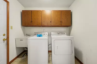 950 Blue Jay Way, Dyer, IN 46311 - Photo 5