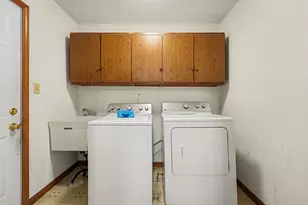 950 Blue Jay Way, Dyer, IN 46311 - Photo 5