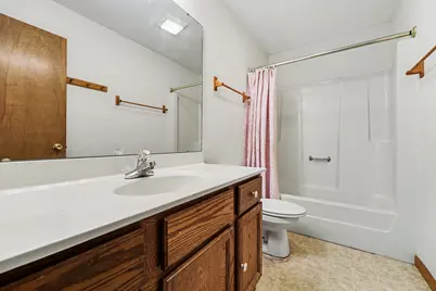 950 Blue Jay Way, Dyer, IN 46311 - Photo 11