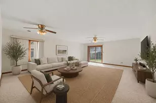 950 Blue Jay Way, Dyer, IN 46311 - Photo 17