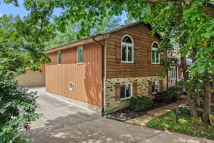 2341 Four Seasons Pkwy, Crown Point, IN 46307 - Photo 23