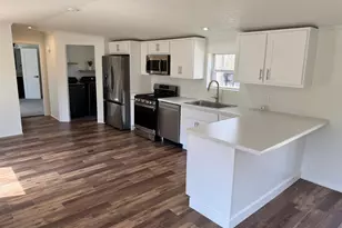 15016 Heritage Dr W, Wheatfield, IN 46392 - Photo 5
