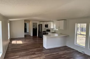 15016 Heritage Dr W, Wheatfield, IN 46392 - Photo 3