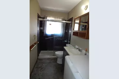 131 N Calumet Avenue, Michigan City, IN 46360 - Photo 7