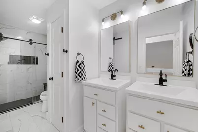 607 Weatherwood Lane, Valparaiso, IN 46383 - Photo 11