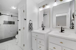 607 Weatherwood Ln, Valparaiso, IN 46383 - Photo 11