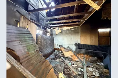 4907 W 11th Avenue, Gary, IN 46406 - Photo 3