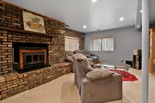 279 W Robbie Ln, Valparaiso, IN 46385 - Photo 21