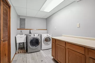 6325 W 89th Avenue, Crown Point, IN 46307 - Photo 17