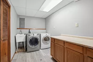 6325 W 89th Ave, Crown Point, IN 46307 - Photo 17