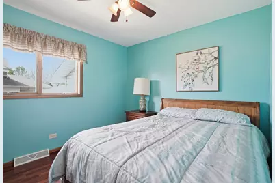 6325 W 89th Avenue, Crown Point, IN 46307 - Photo 15