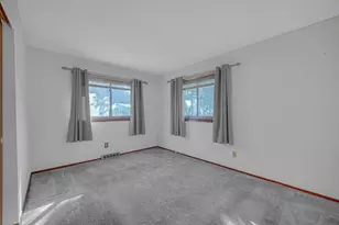 6777 Polk St, Merrillville, IN 46410 - Photo 11