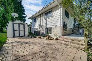 6777 Polk St, Merrillville, IN 46410 - Photo 21