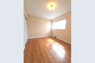 4312 W 15th Avenue, Gary, IN 46404 - Photo 9