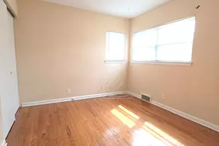 4312 W 15th Ave, Gary, IN 46404 - Photo 9