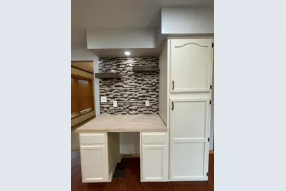 925 W 89th Place, Merrillville, IN 46410 - Photo 9