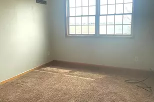 925 W 89th Pl, Merrillville, IN 46410 - Photo 9