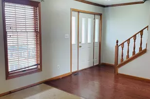 925 W 89th Pl, Merrillville, IN 46410 - Photo 7