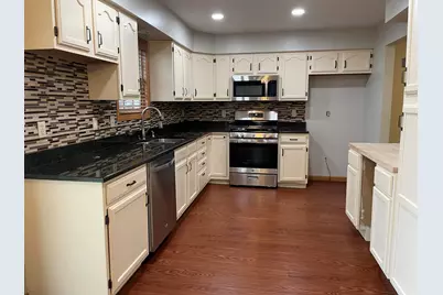 925 W 89th Place, Merrillville, IN 46410 - Photo 7
