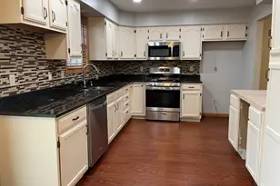 925 W 89th Pl, Merrillville, IN 46410 - Photo 7
