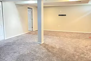 925 W 89th Pl, Merrillville, IN 46410 - Photo 15