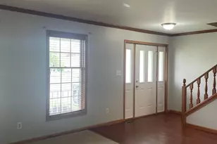 925 W 89th Pl, Merrillville, IN 46410 - Photo 5