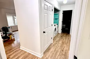 9418 Erie St, Highland, IN 46322 - Photo 13