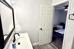 9418 Erie St, Highland, IN 46322 - Photo 11