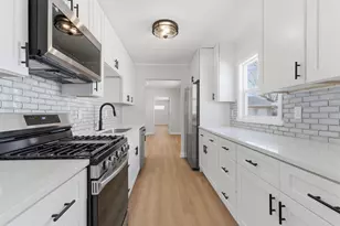 207 Harrington Ave, Crown Point, IN 46307 - Photo 5