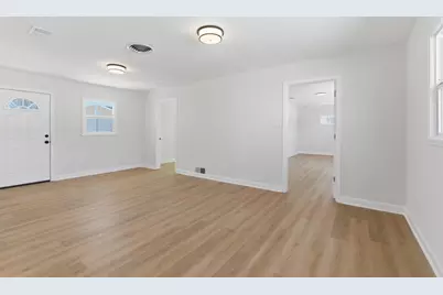 207 Harrington Avenue, Crown Point, IN 46307 - Photo 7