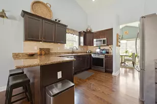 65 Steinbeck Dr, Valparaiso, IN 46383 - Photo 9