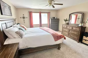 9748 Erie St, Highland, IN 46322 - Photo 7