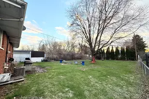 140 N Linda St, Hobart, IN 46342 - Photo 19