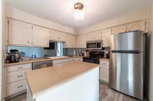 1193 Millpond Rd, Valparaiso, IN 46385 - Photo 11