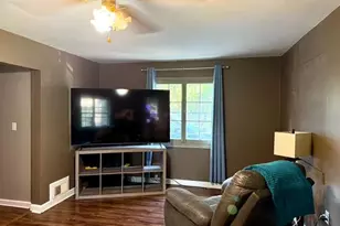 4407 Ostedt Dr, Valparaiso, IN 46383 - Photo 7