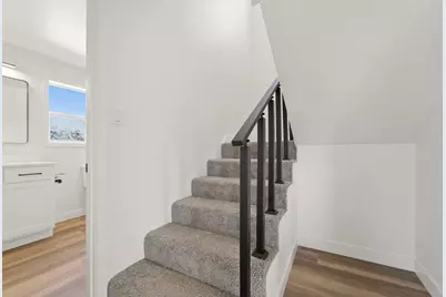 801 Ohio Street, La Porte, IN 46350 - Photo 9