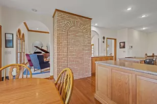 6664 Ridgeview Dr, Demotte, IN 46310 - Photo 9