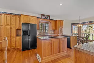 6664 Ridgeview Dr, Demotte, IN 46310 - Photo 3