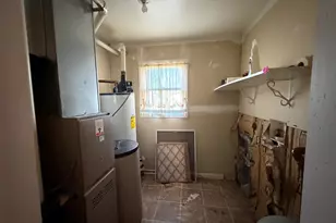 5706 W 43rd Ave, Gary, IN 46408 - Photo 9