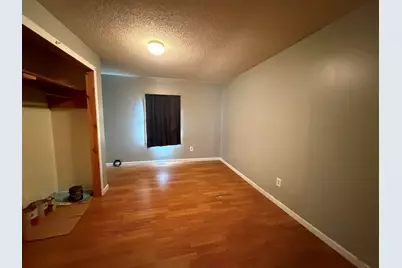 5706 W 43rd Avenue, Gary, IN 46408 - Photo 7