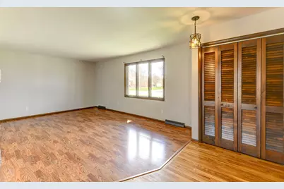 8029 Jefferson Avenue, Munster, IN 46321 - Photo 3