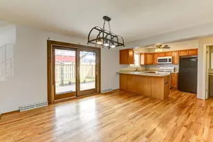 8029 Jefferson Ave, Munster, IN 46321 - Photo 5