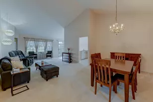 1913 Windfield Dr, Munster, IN 46321 - Photo 3