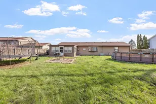 4140 W 73rd Pl, Merrillville, IN 46410 - Photo 11