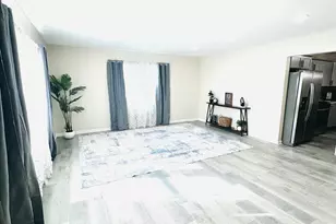 4142 S Grover Ave, Hammond, IN 46327 - Photo 3