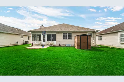 868 Clearwater Cove W, Crown Point, IN 46307 - Photo 9