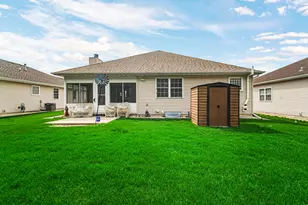 868 Clearwater Cove W, Crown Point, IN 46307 - Photo 9