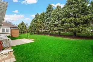 868 Clearwater Cove W, Crown Point, IN 46307 - Photo 7