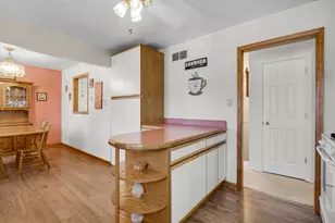 141 Monticello Dr, Dyer, IN 46311 - Photo 3